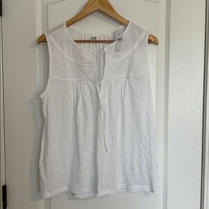 LOFT White Textured Sleeveless Blouse